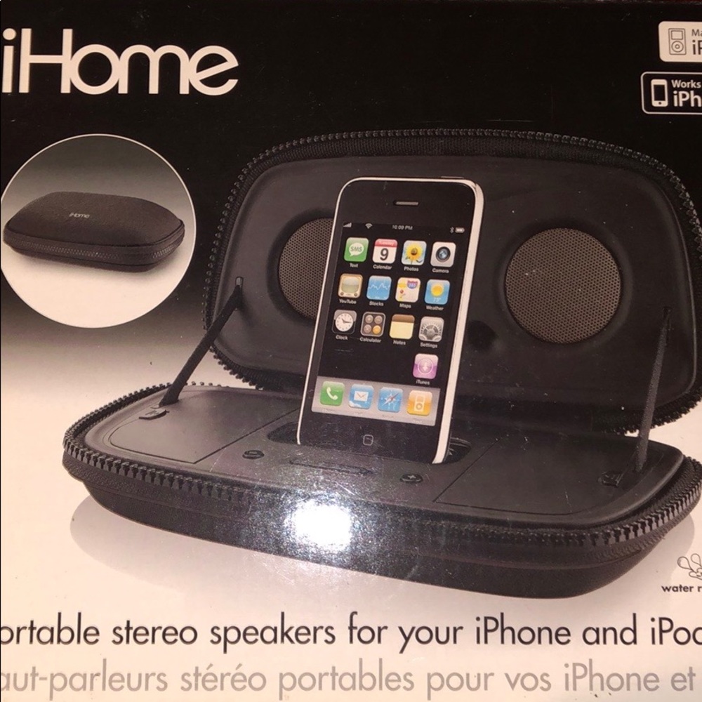 splash proof case,MaxxBass 4 dynamic audio,Line-in